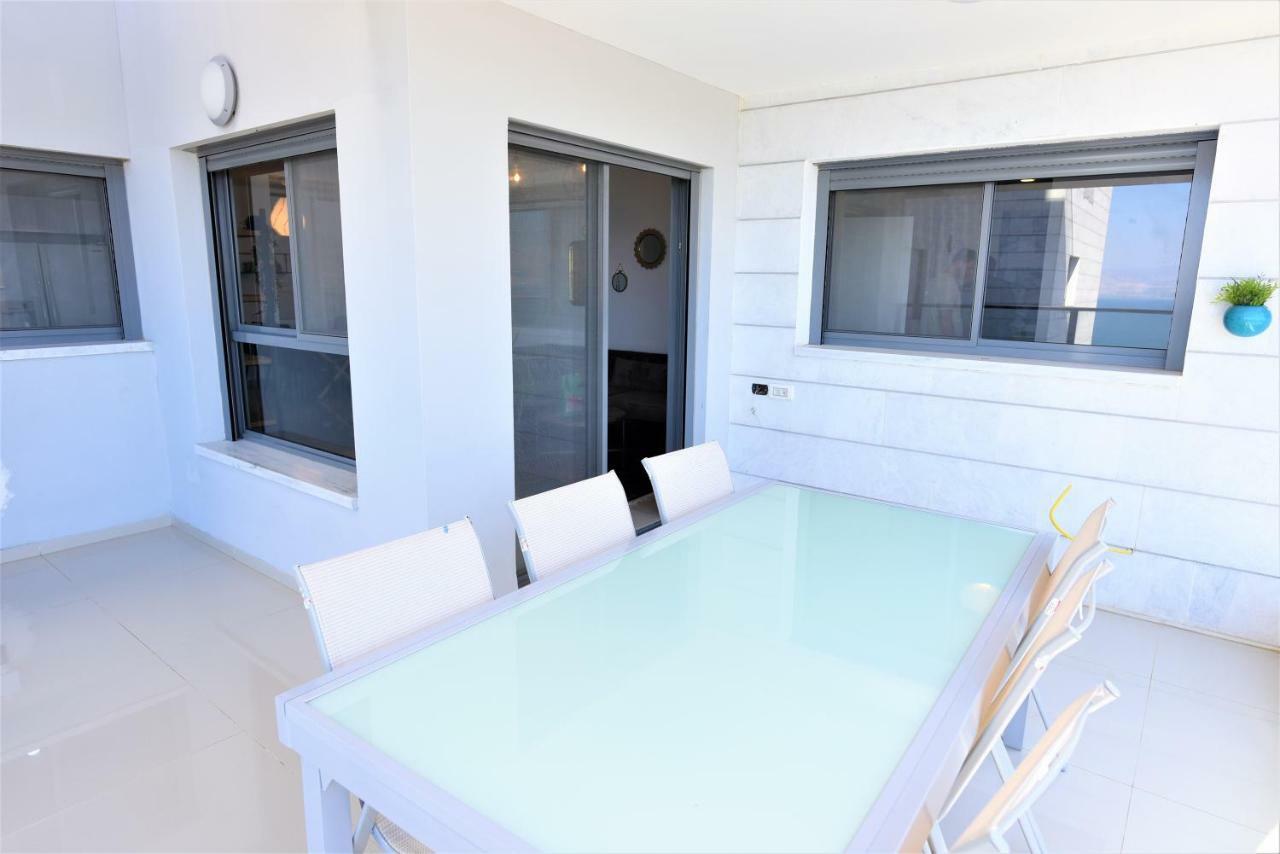 Aristone Luxury Apartment Tibériade Extérieur photo