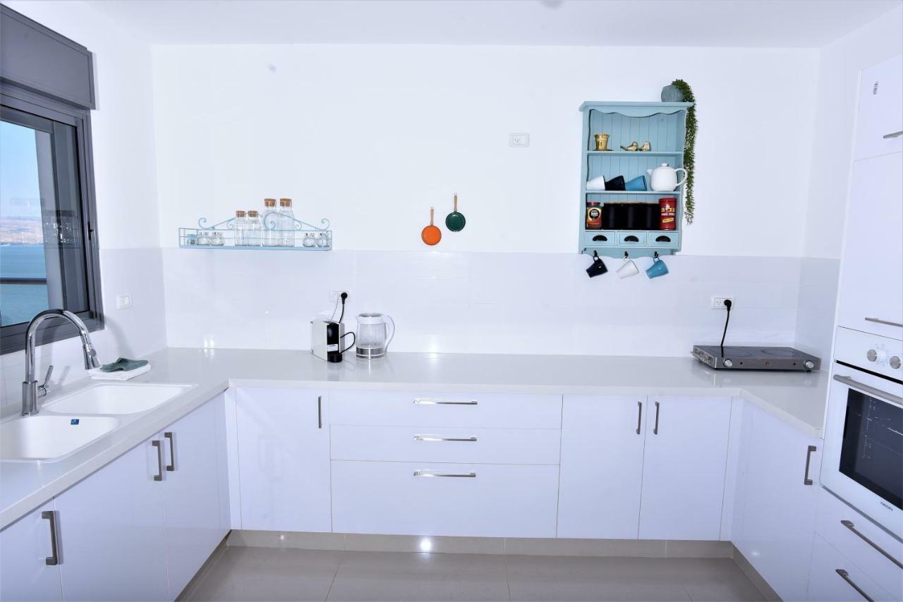 Aristone Luxury Apartment Tibériade Extérieur photo