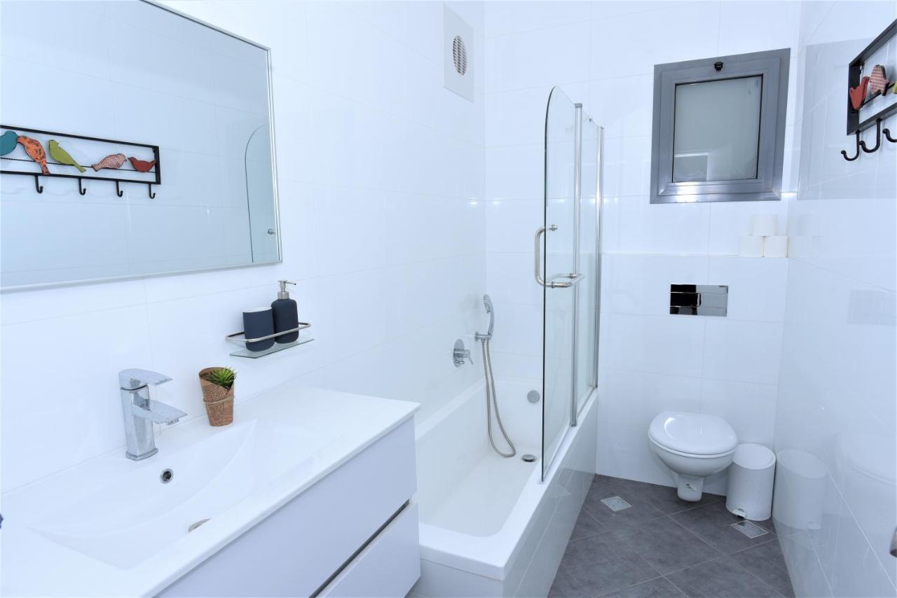 Aristone Luxury Apartment Tibériade Extérieur photo